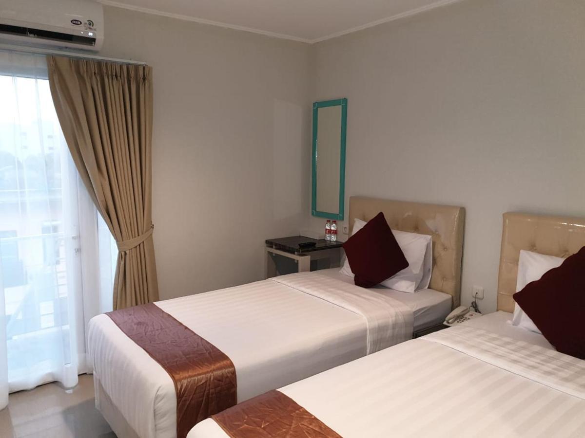 Aruuman Hotel Simpanglima Semarang Ngoại thất bức ảnh